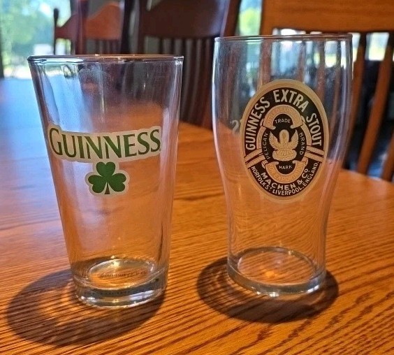 Set of 2 GUINNESS & Co Extra Stout & Bar BEER GLASSES Brew Wear 16 oz Collection