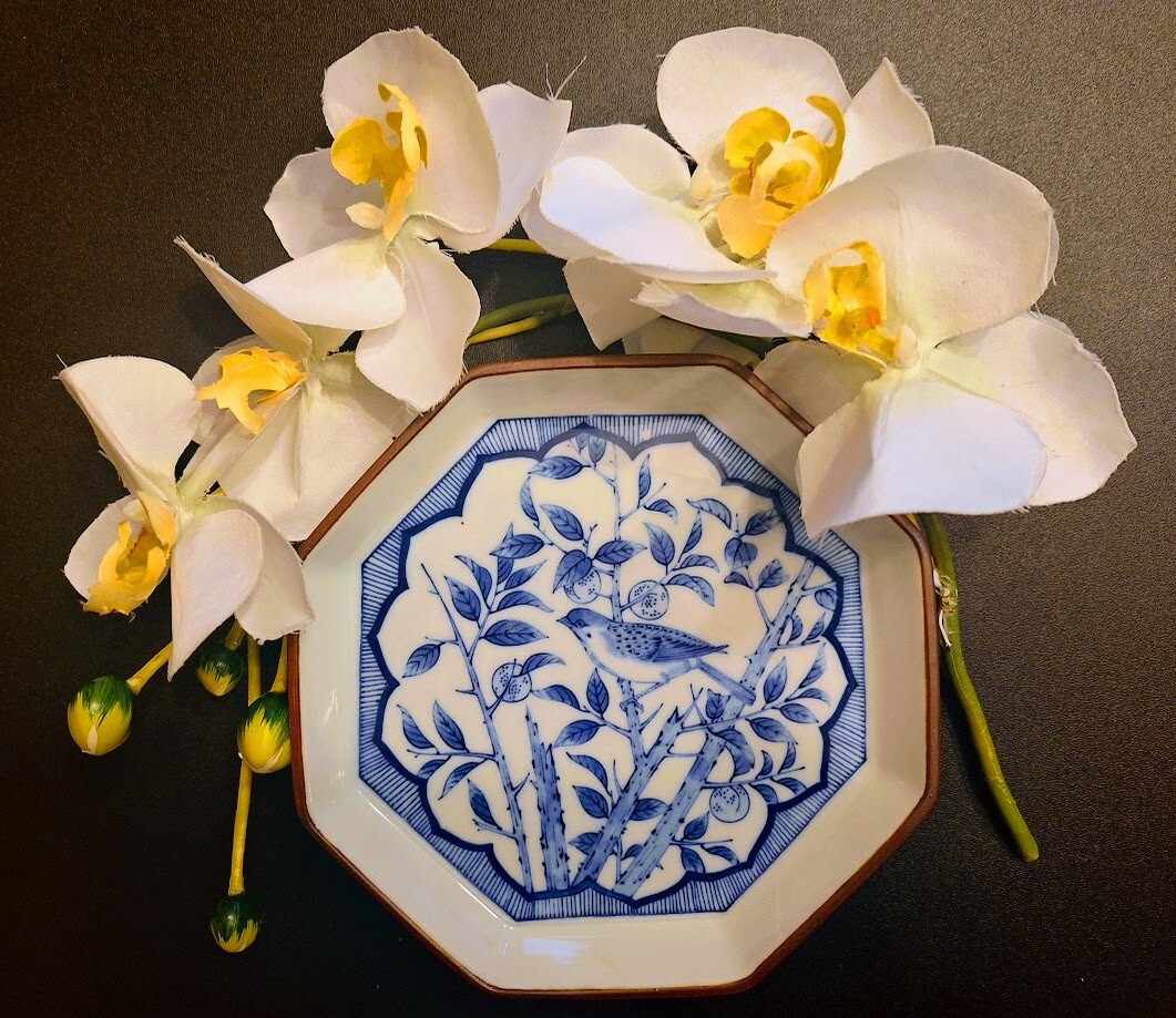 Blue & White Footed Octagonal Plate  Qing  Chinese 1880s Signed RARE