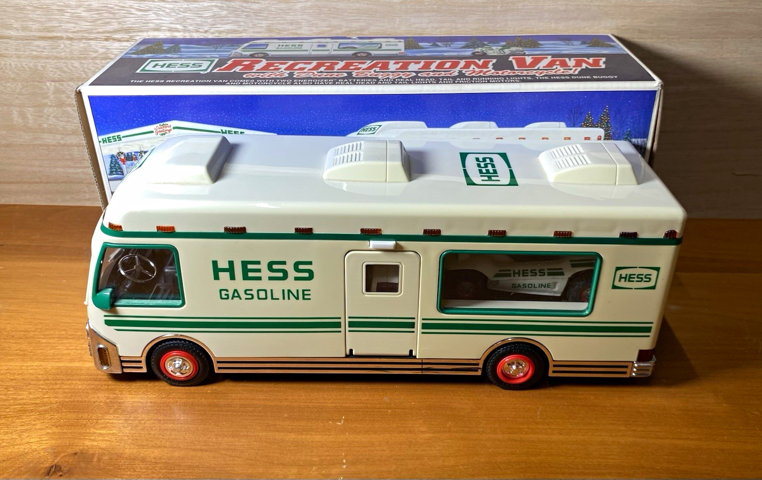 1998 Hess Toy Truck Recreation Van RV with Dune Buggy & Motorcycle Complete Box