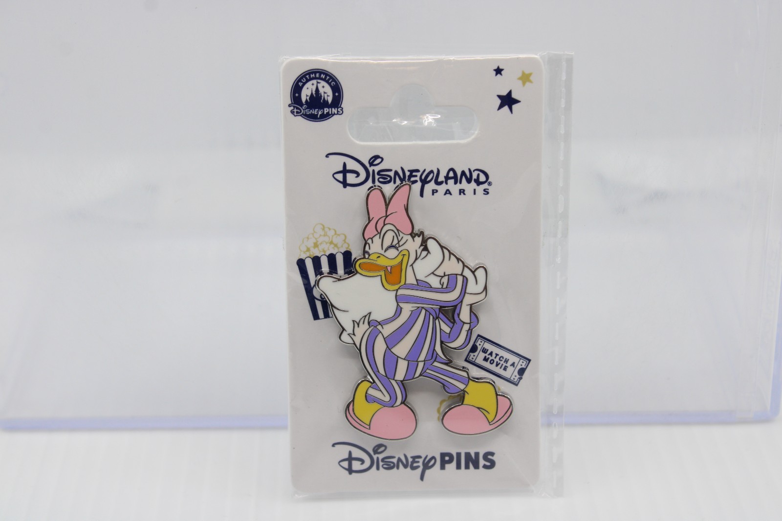 B1 Disney DLP Pin Disneyland Paris Pajama Party Daisy Duck
