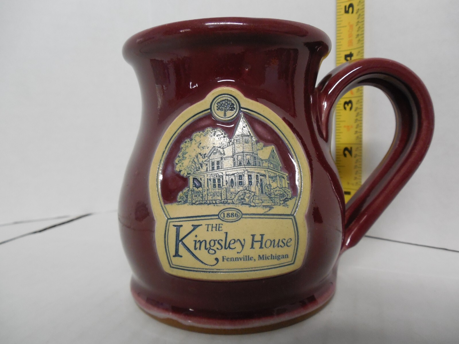 DENEEN Pottery The Kingsley House Fennville, Michigan 10 oz Maroon