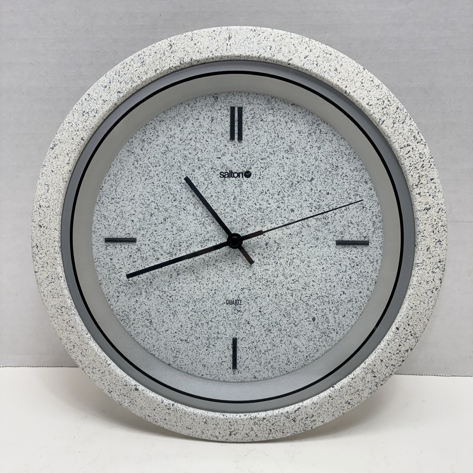 Vtg Salton Retro 80s/90s Wall Clock 11\