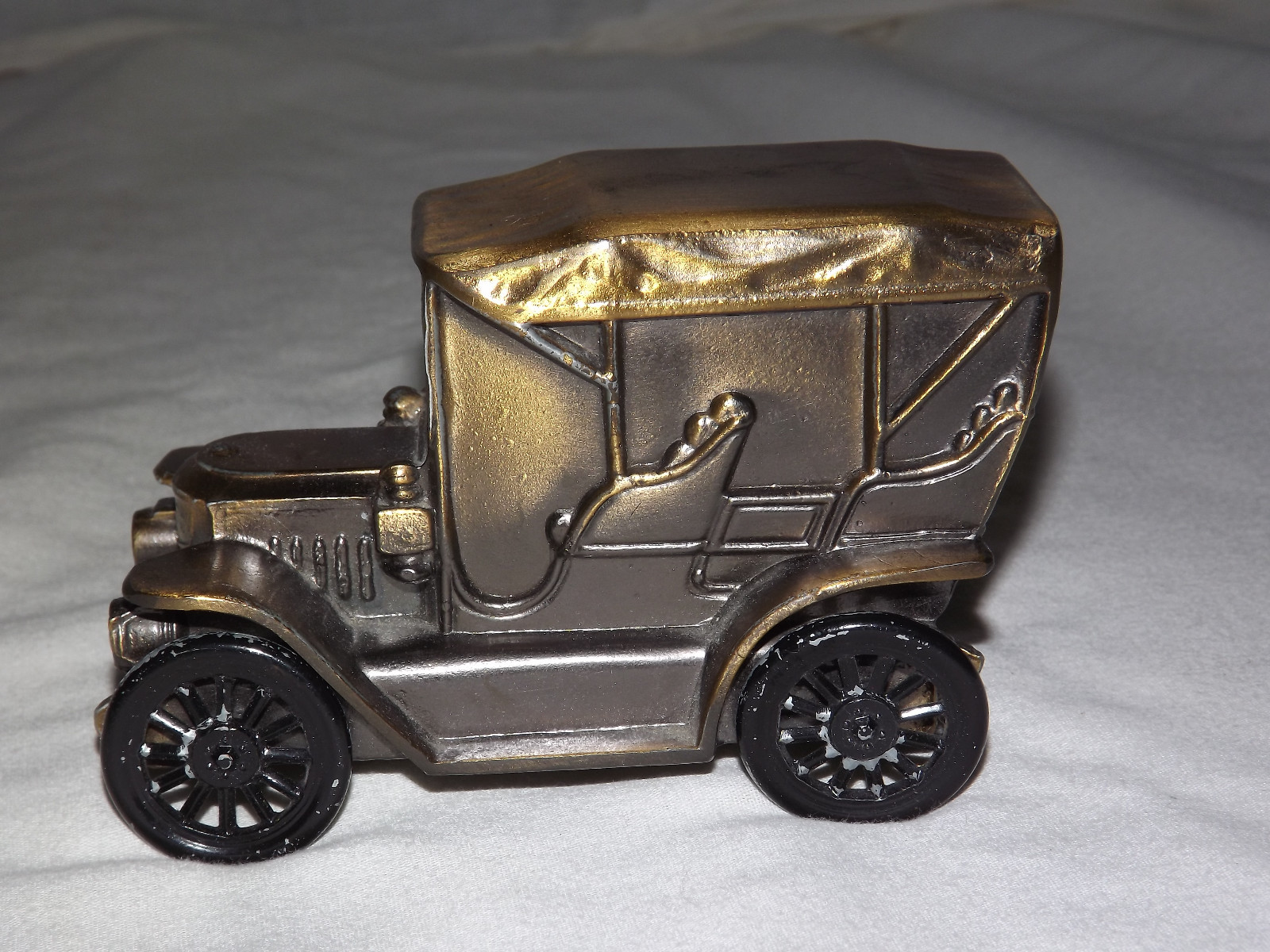 VINTAGE OLD CAR AUTO BANTHRICO  CHICAGO USA STANLEY STEAMER METAL BANK