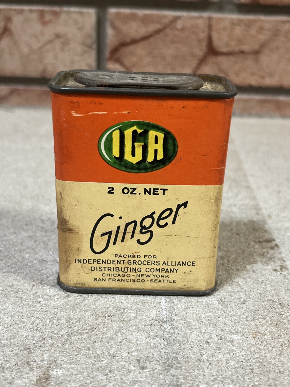 Vintage Spice Tin Ginger 1935 IGA 2 oz Net Independent Grocers Alliance Chicago