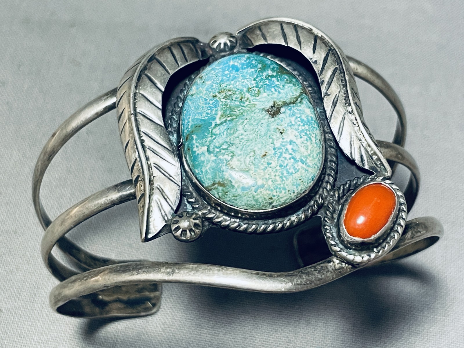 MAJESTIC VINTAGE NAVAJO TURQUOISE CORAL STERLING SILVER BRACELET