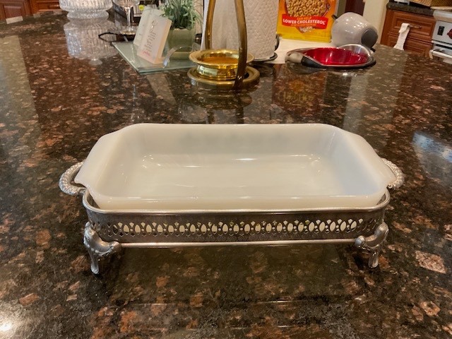 VTGSilverplate Pierced Footed Vtg Casserole Holder Stand w/Anchor Hocking Insert VTGSilverplate Pierced Footed Vtg Casserole Holder Stand w/Anchor Hocking Insert
