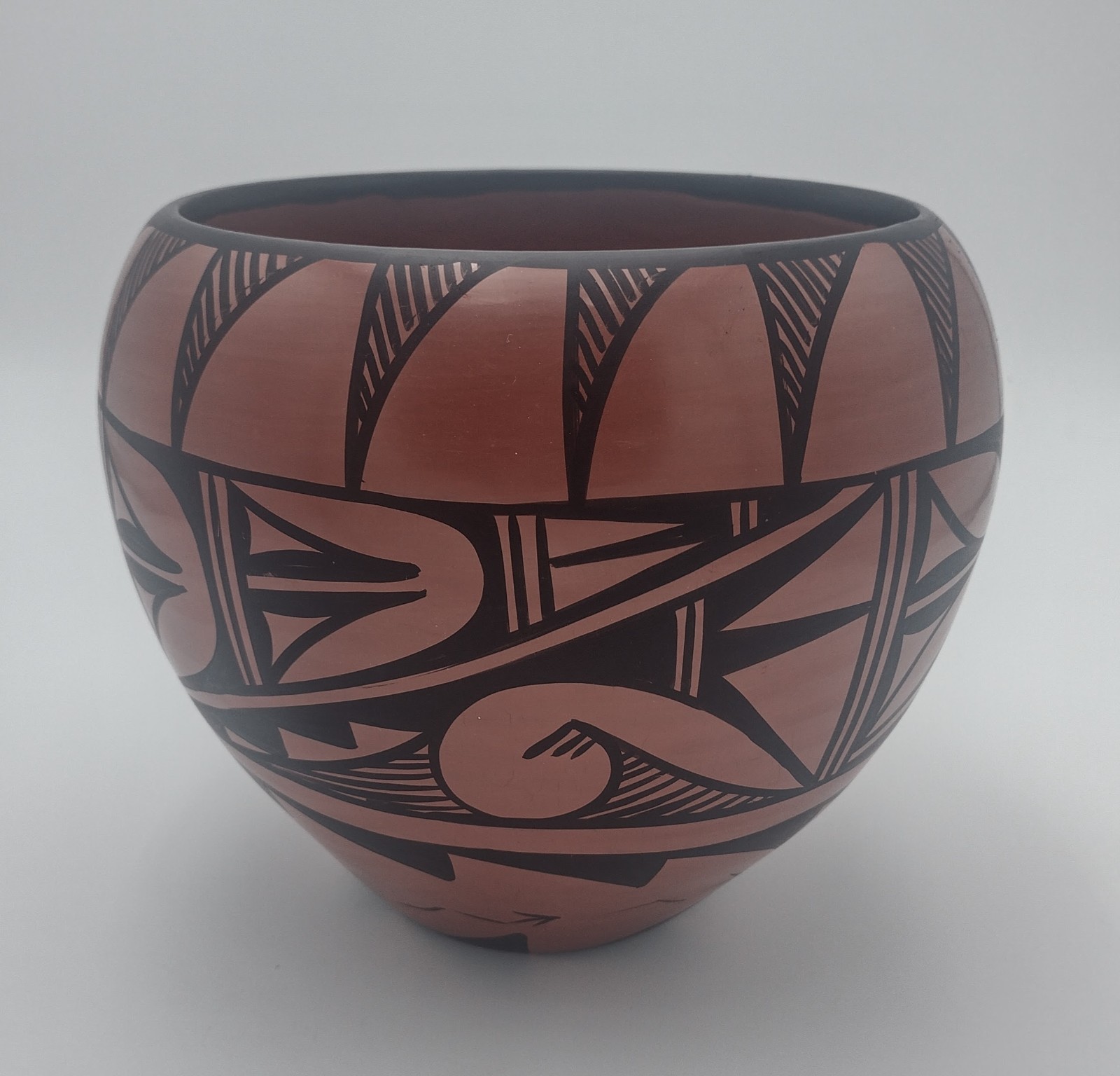Donald Chinana – Jemez Pueblo Black-on-Red Pottery Jar (8\