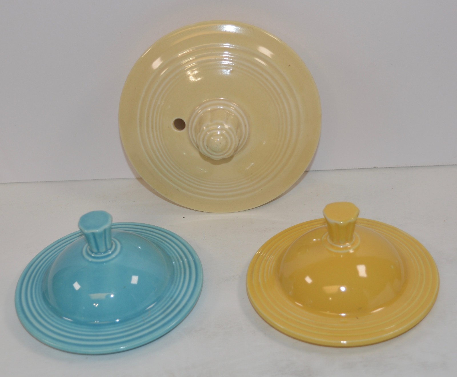 3 Vintage Fiesta Ware Lids 2 Sugar Bowls & 1 Tea Pot - All Excellent 3 Vintage Fiesta Ware Lids 2 Sugar Bowls & 1 Tea Pot - All Excellent