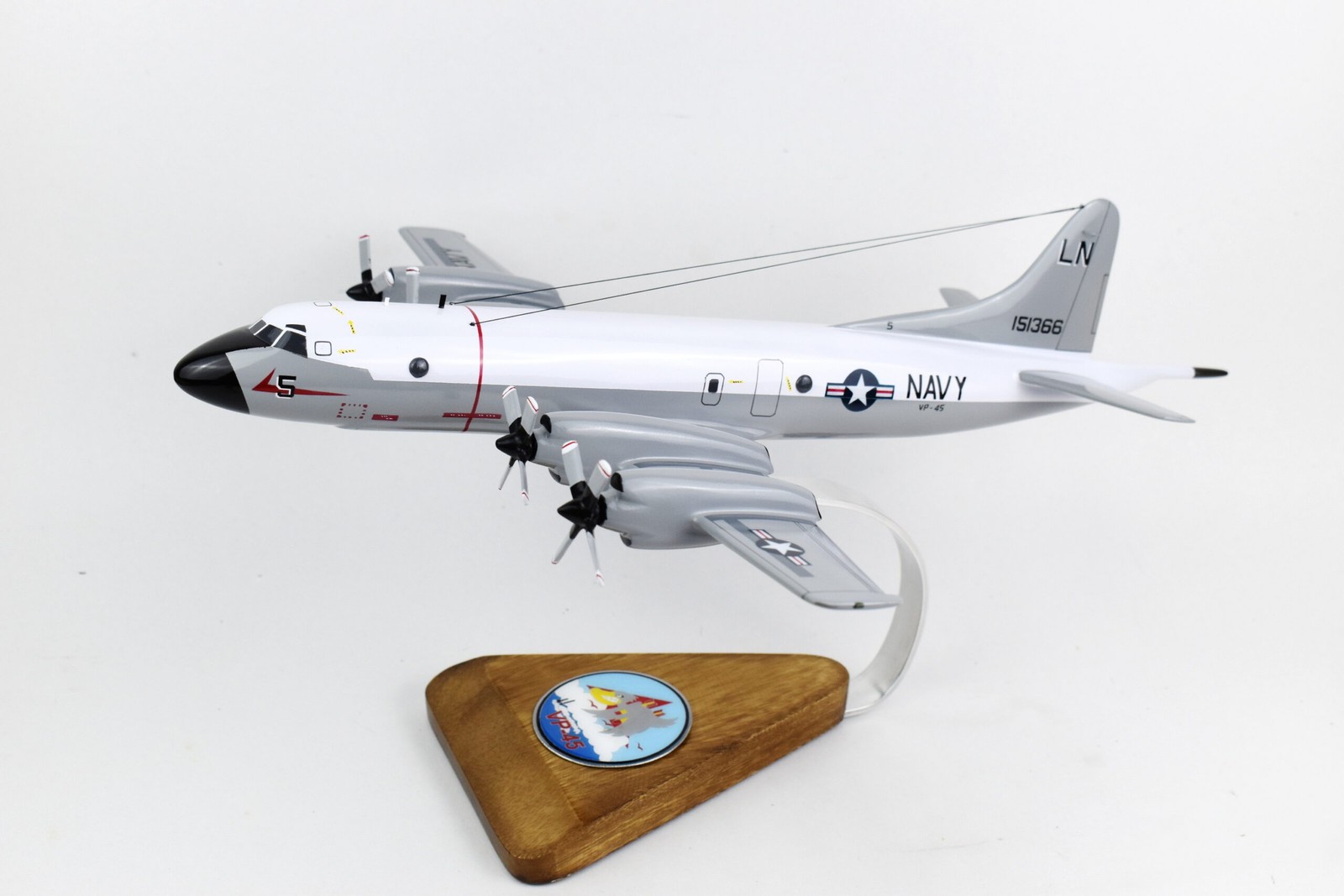 Lockheed Martin® P-3A Orion ™, VP-45 Pelicans (151366 LN5 1967), 18\