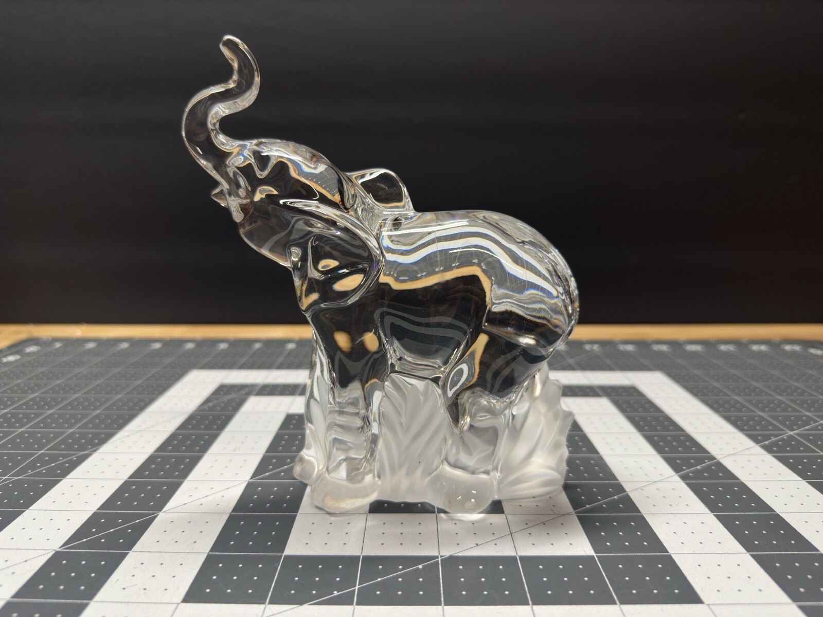 Stunning Lenox Crystal Elephant Raised Trunk Figurine 1994 Collectible - Germany