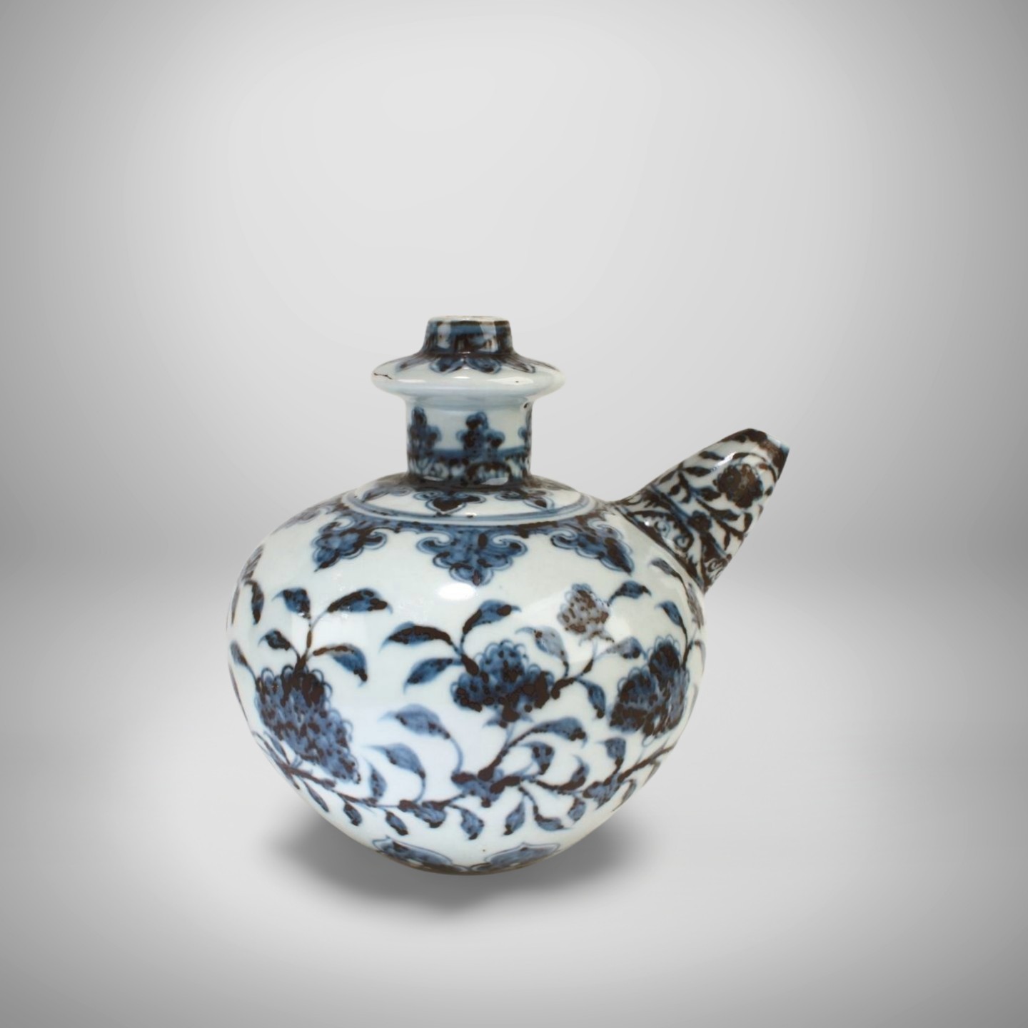 Chinese Blue & White Ewer Chinese Blue & White Ewer