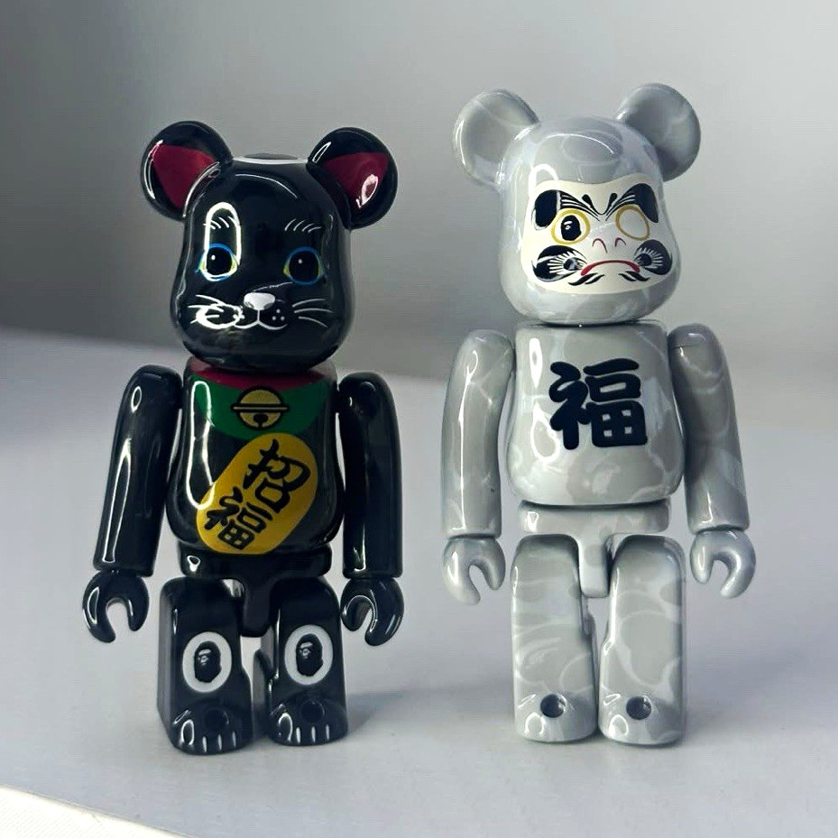 Medicom Toy BE@RBRICK A Bathing Ape Maneki-neko & Daruma Orphans ONLY Medicom Toy BE@RBRICK A Bathing Ape Maneki-neko & Daruma Orphans ONLY