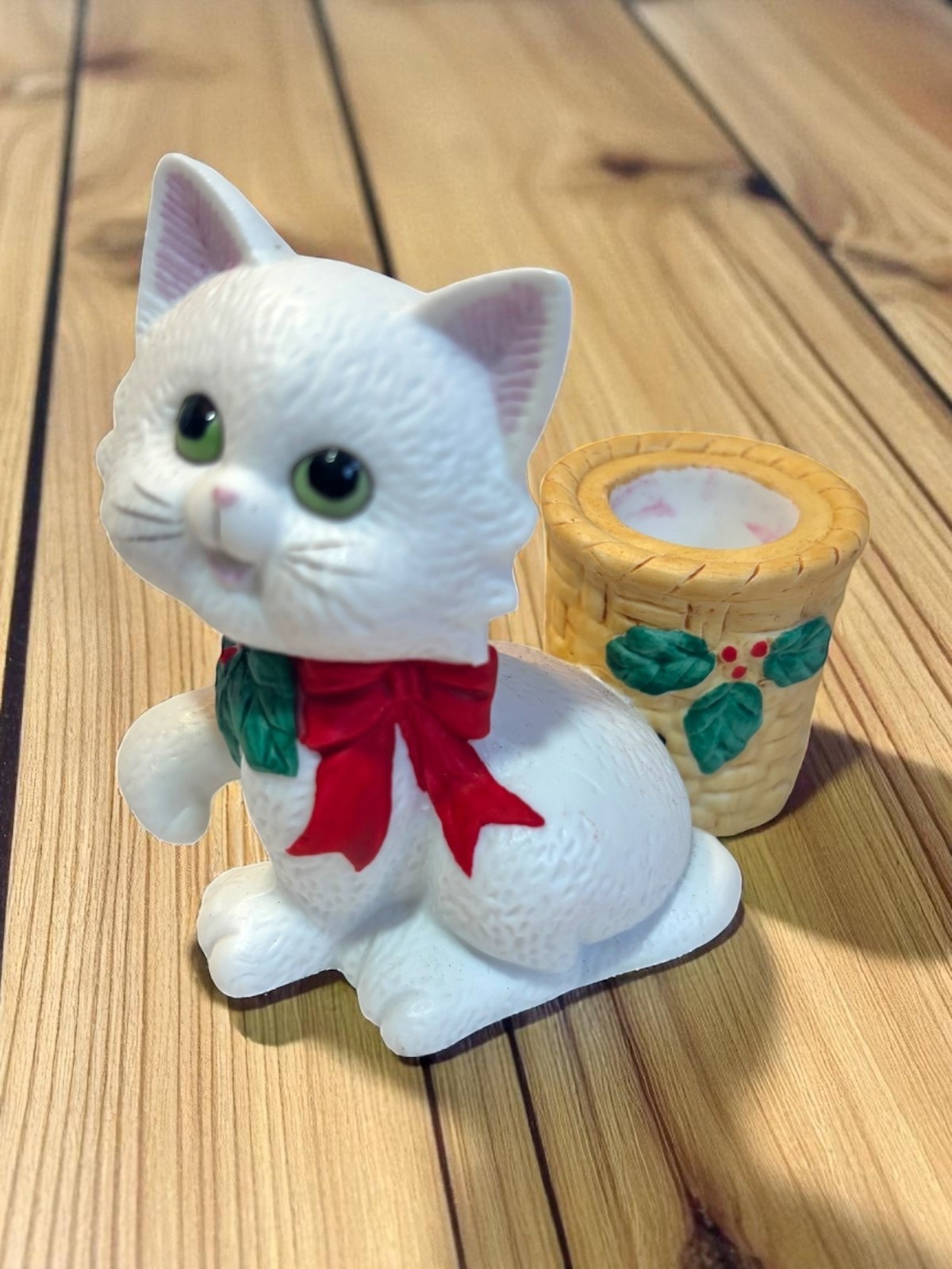 Vintage 1987 Lefton White Christmas Cat Figurine W/ Red Bow & Holly Candle Holde