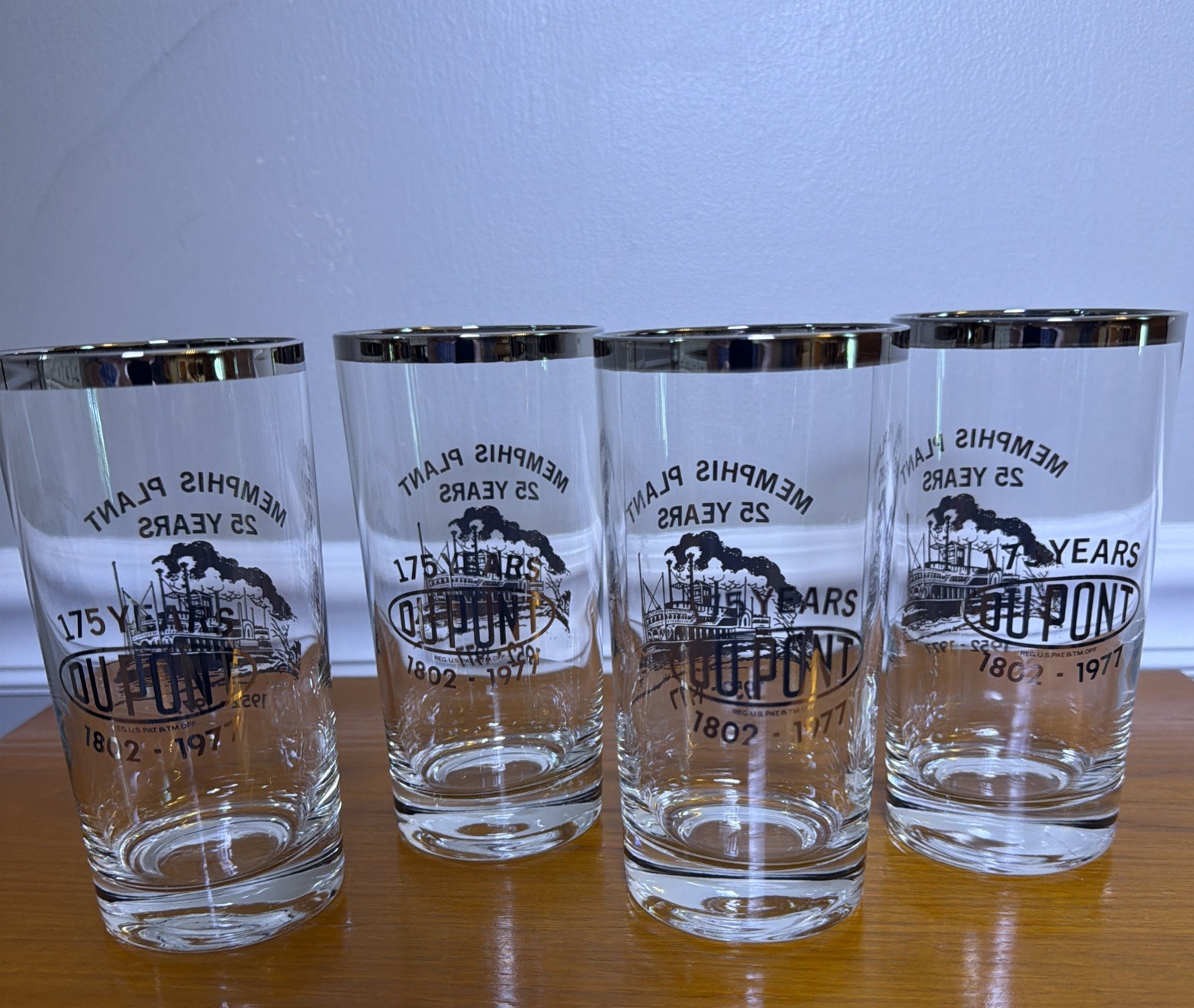 VTG DuPont Memphis Plant 25 Years 1952-1977 Silver Rim Glass Tumbler Set Of 4 VTG DuPont Memphis Plant 25 Years 1952-1977 Silver Rim Glass Tumbler Set Of 4