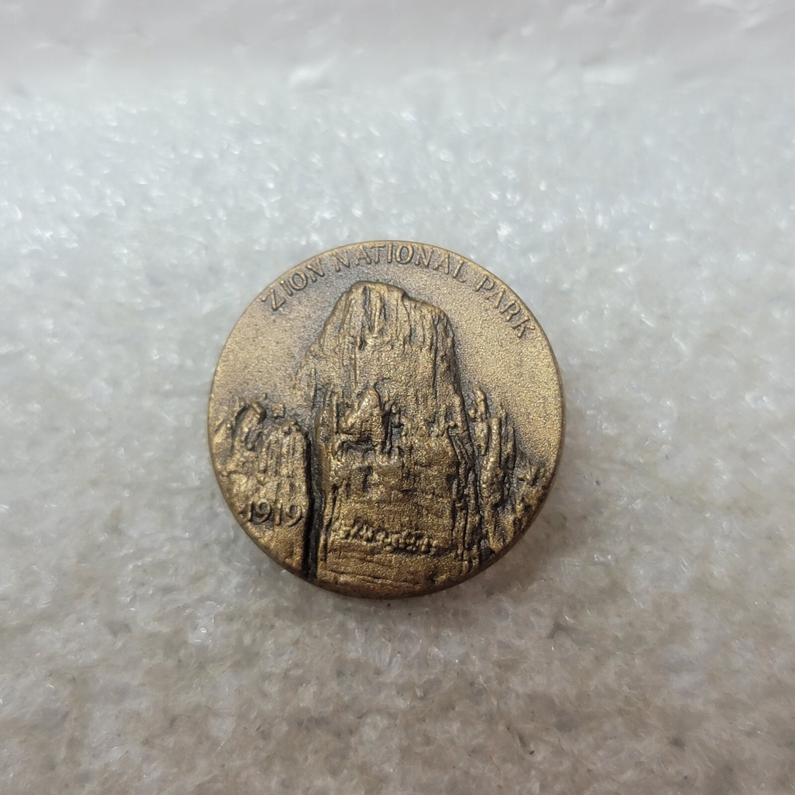 Vintage Zion National Park MACO Bronze Lapel Pin Medallic Art Company Lift Back Vintage Zion National Park MACO Bronze Lapel Pin Medallic Art Company Lift Back