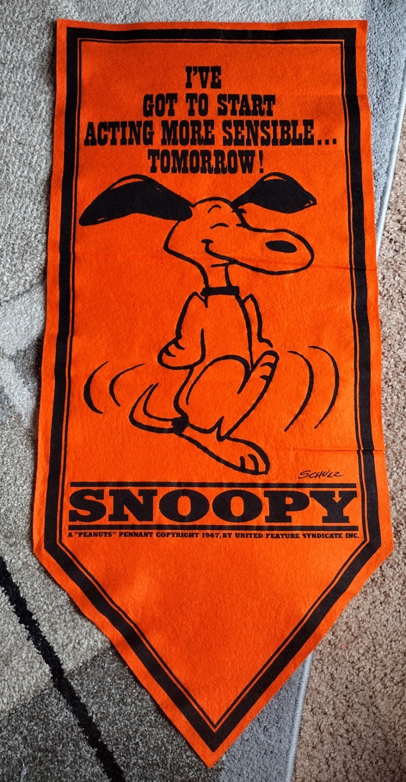 Vtg Snoopy Peanuts Felt Banner United Features 1967- Act More Sensible Org/Black Vtg Snoopy Peanuts Felt Banner United Features 1967- Act More Sensible Org/Black