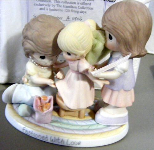 Precious Moments Fashioned With Love A0214
