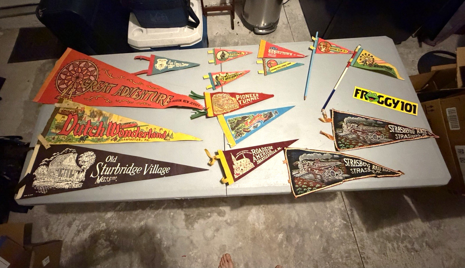 Vintage Travel Souvenir Felt Pennants Lot Great Adventure Dutch Wonderland Vintage Travel Souvenir Felt Pennants Lot Great Adventure Dutch Wonderland