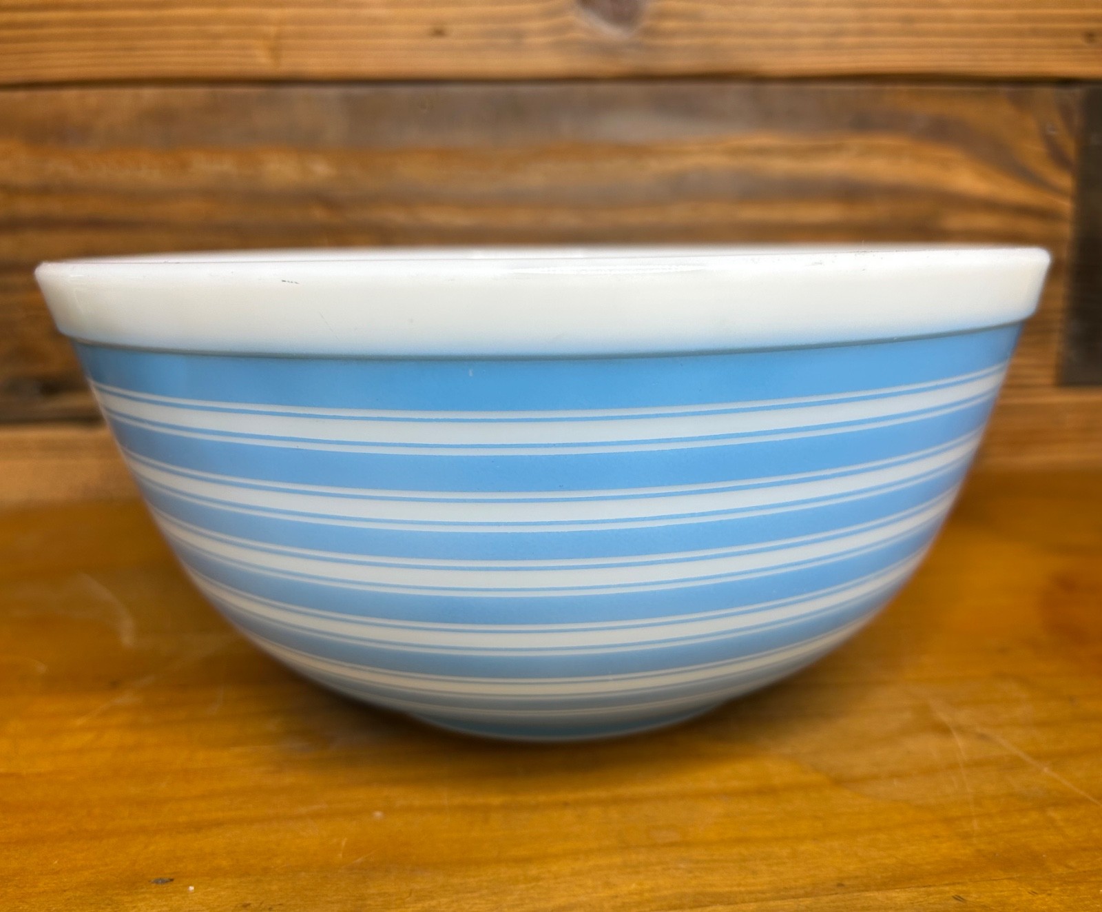 Vtg PYREX Blue White Stripe 403 Mixing Nest Bowl Rainbow Stripes Series 2.5 qt