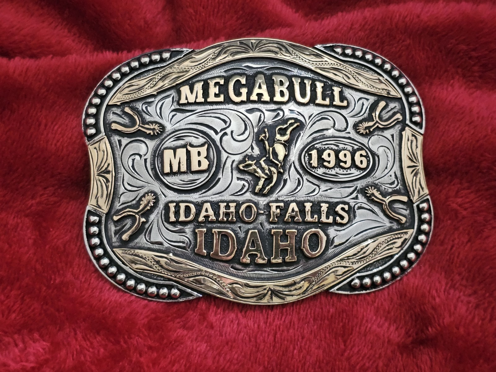Megabull Rodeo Champion☆1996☆BULL RIDING TROPHY BUCKLE☆Idaho Falls ID☆RARE☆218