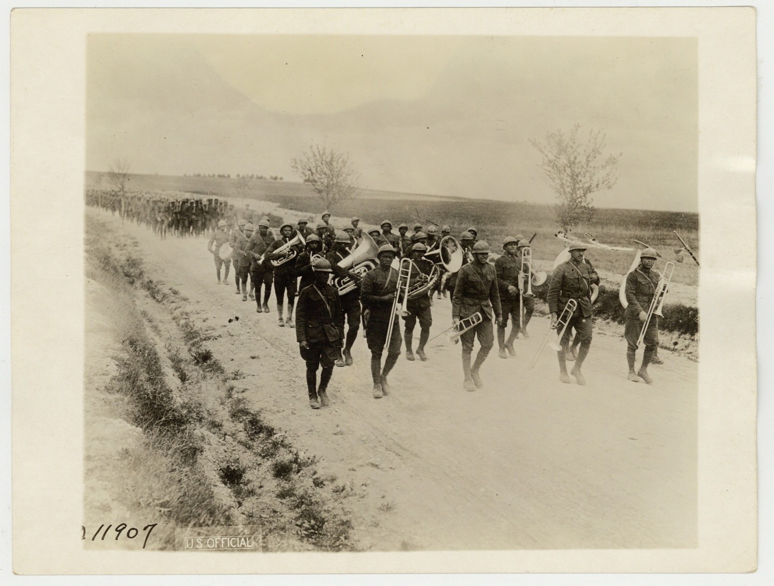 Harlem Hellfighters 369th African American Soldiers Band 1918 WWI France J15366