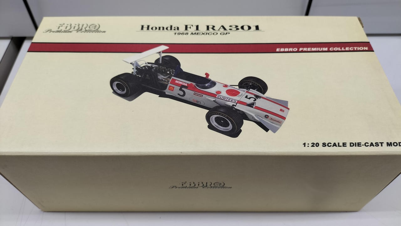 EBBRO 1/20 Scale Model Car EBBRO 1/20 Scale Model Car