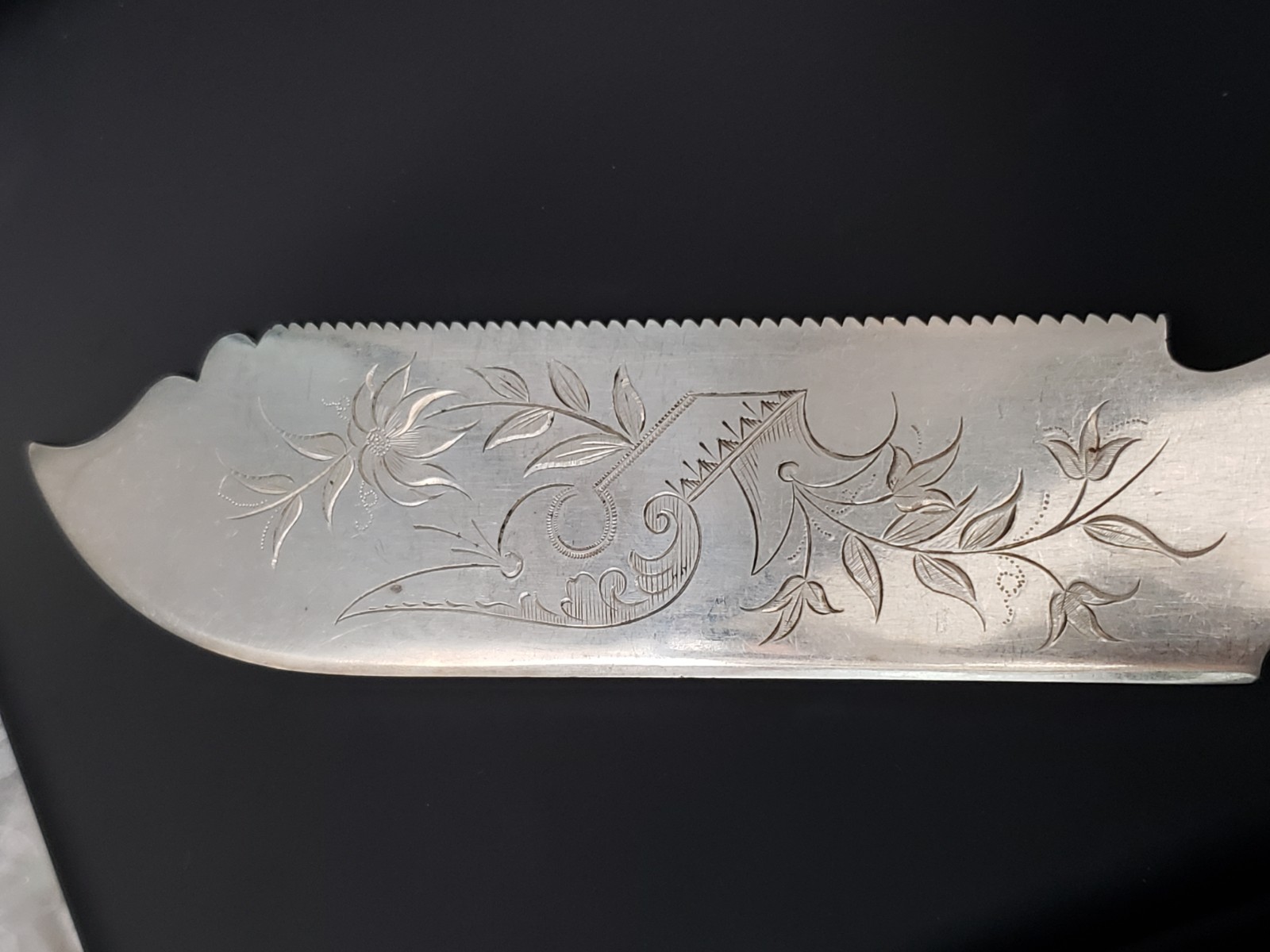 PRE CIVIL WAR ORNATE SILVER CAKE KNIFE 11.25