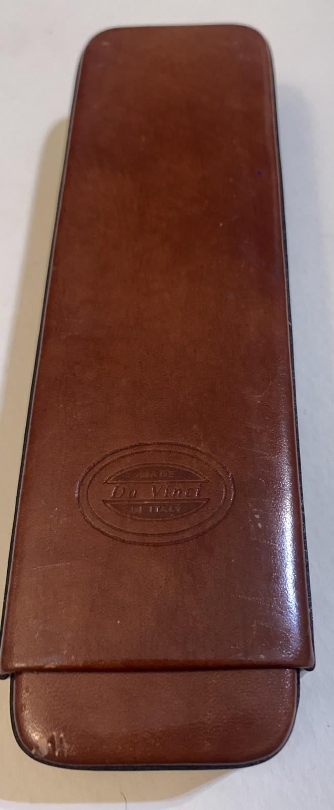 DaVinci Italian Leather Adjustable Cigar Case 2-Piece Slide-Style DaVinci Italian Leather Adjustable Cigar Case 2-Piece Slide-Style