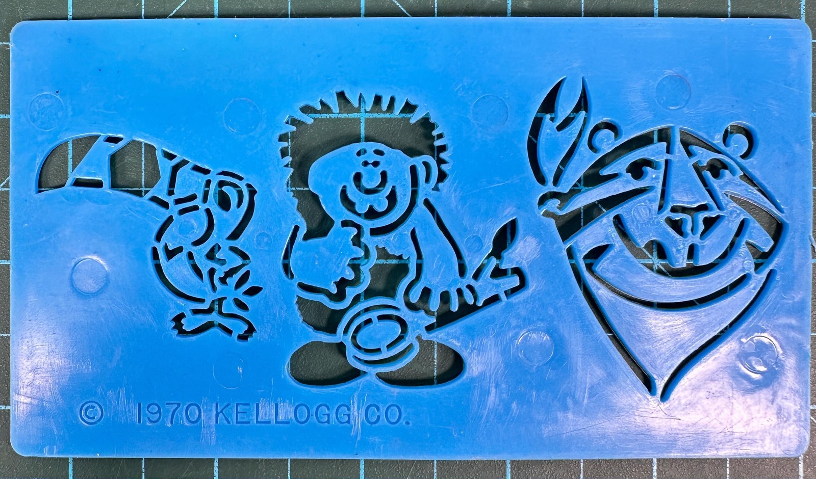 Vintage 1970 Kellogg\'s Co. Original Blue Plastic Stencil 1970 Tony Toucan Sam