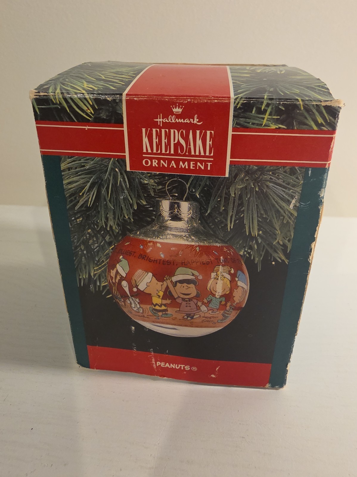Vintage Hallmark Keepsake Peanuts Ornament Bulb