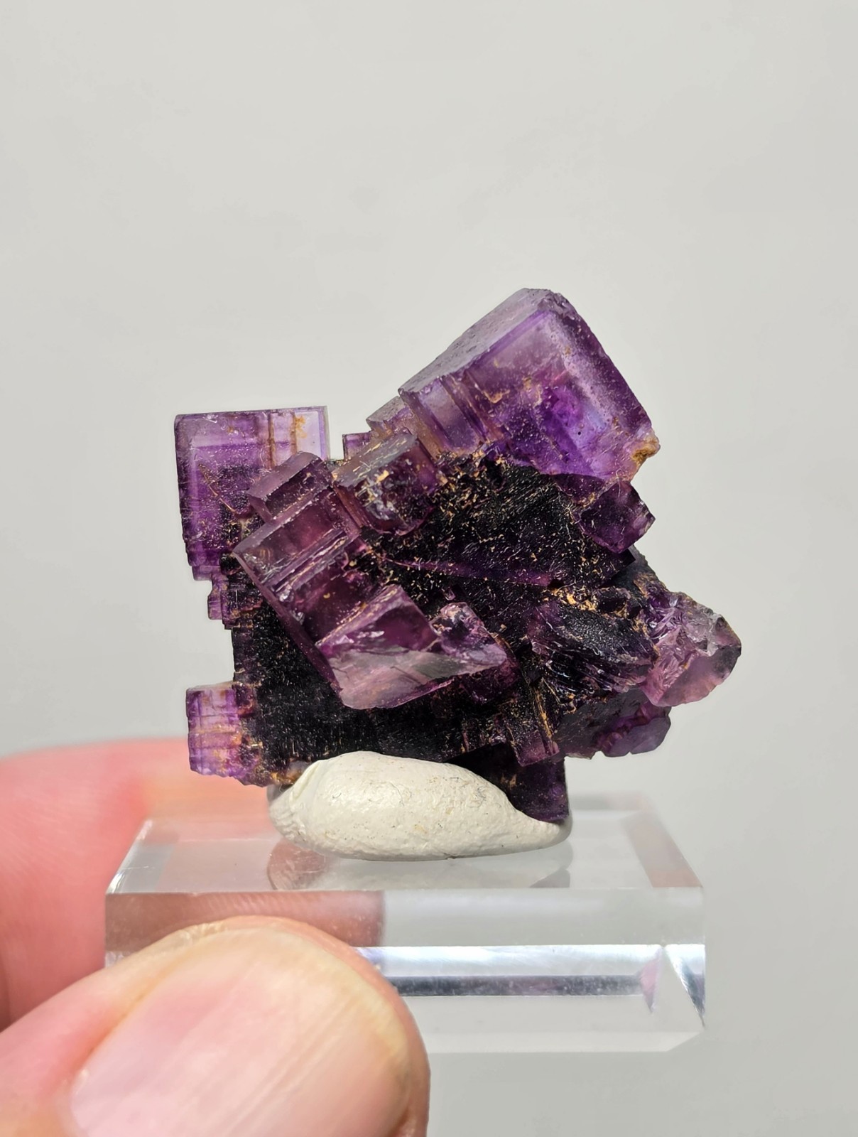 Zoned Digital Fluorite - Denton Mine, Cave-in-Rock, Hardin Co, Illinois