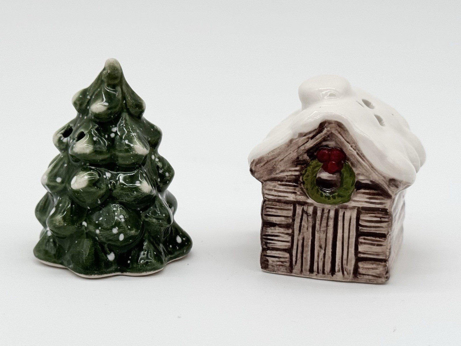 Cracker Barrel Mini Tree And Cabin Salt & Pepper Shakers NEW