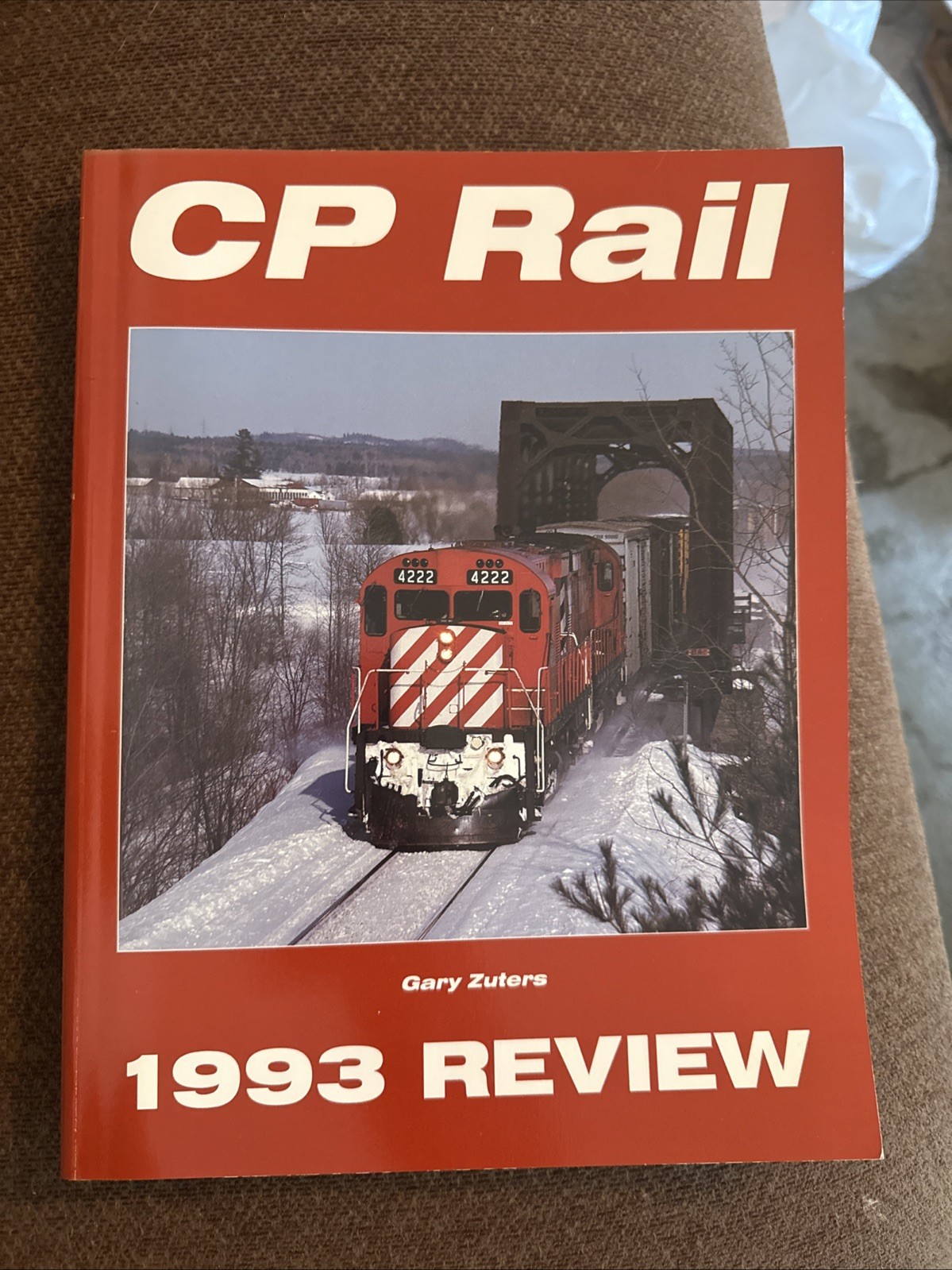 CP RAIL 1993 REVIEW  beautiful softcover book by  Gary Zuters
