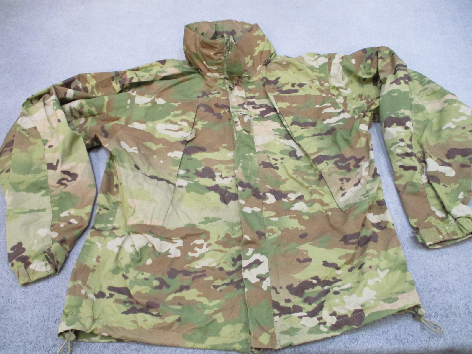 USED ARMY OCP SCORPION LEVEL 6 COLD/ WET WEATHER JACKET SMALL/LONG GEN III TOP