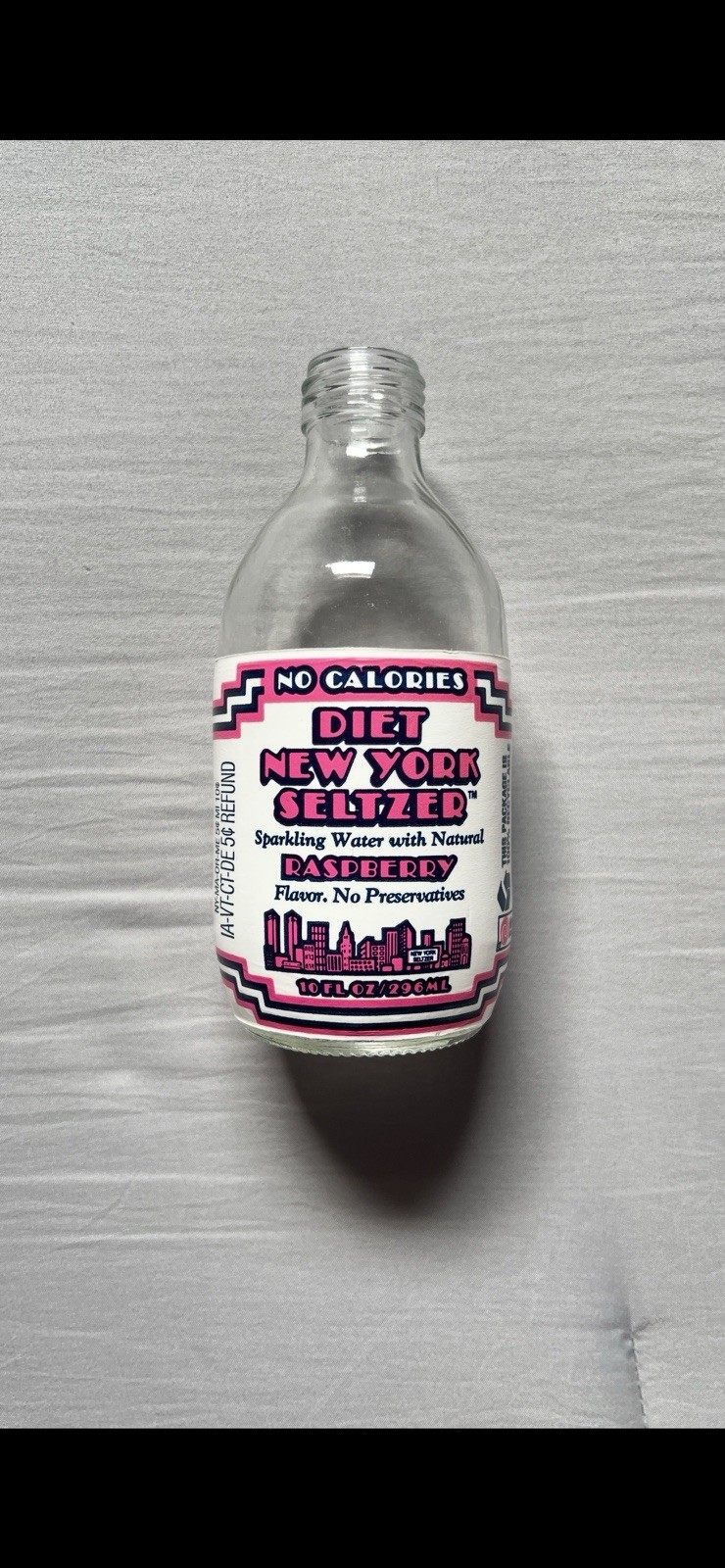 Vintage 80s NEW YORK SELTZER Raspberry Soda Bottle WORLD TRADE CENTER *PRISTINE*