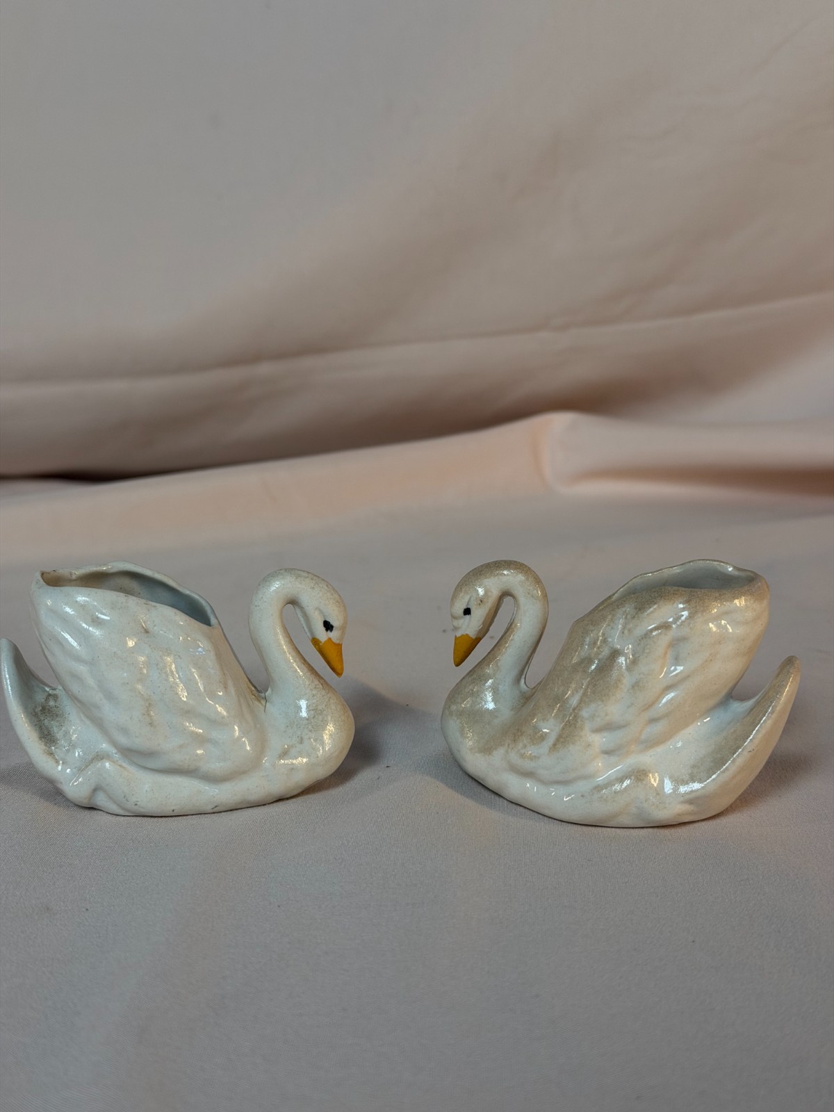 Vintage White Ceramic Haegar Swan Bird Figurines Decorative Set Of 2