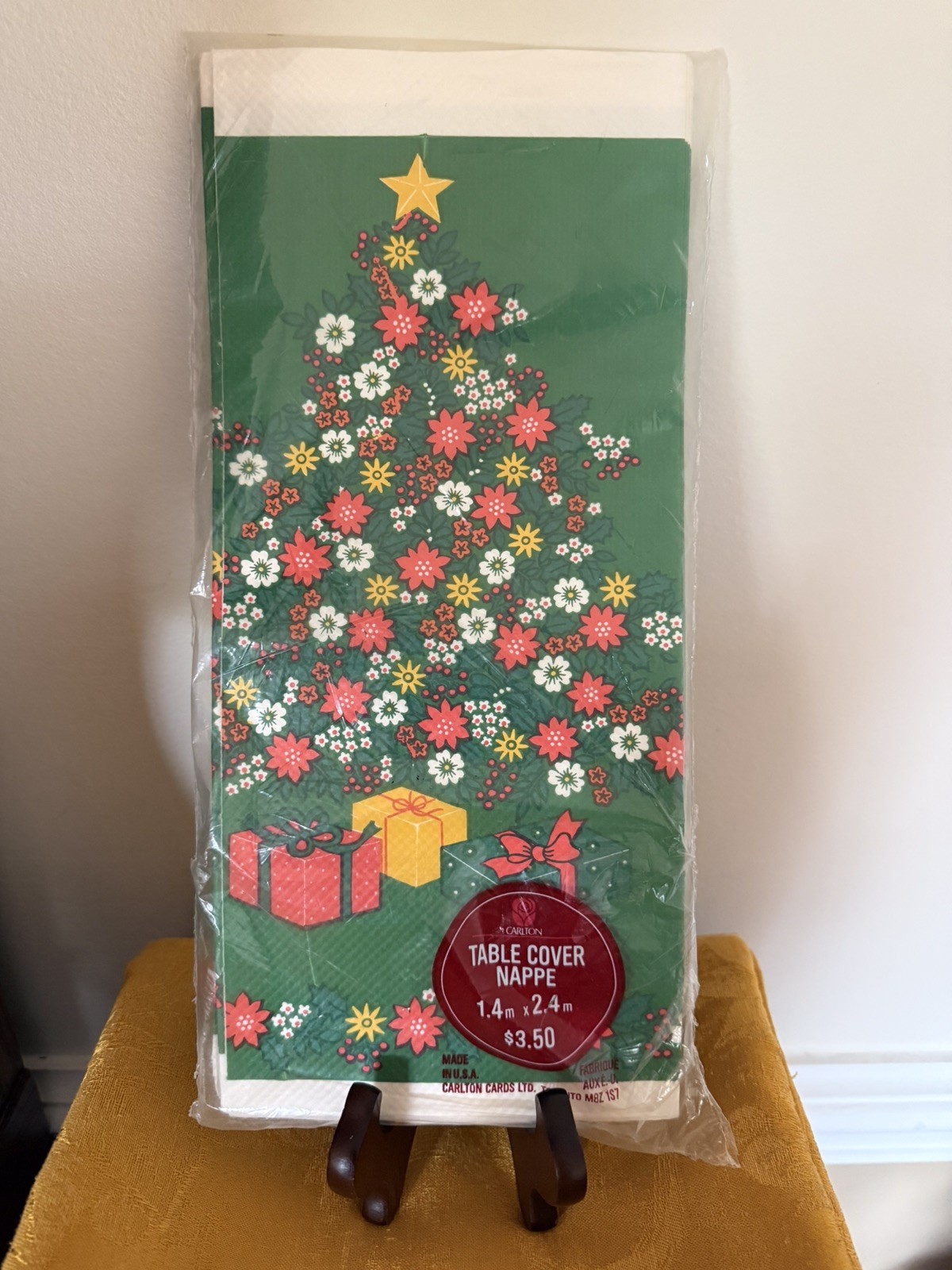 Vintage Christmas Carlton Table Cover Nappe  1.4m X2.4m 