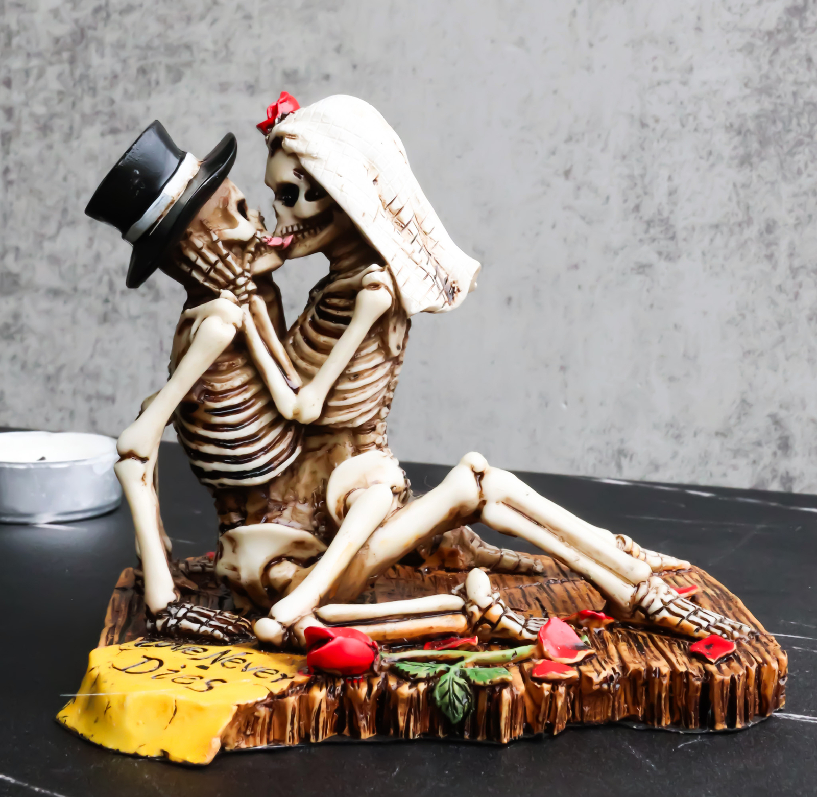 Ebros Love Never Dies Castaway Wedding Skeleton Couple Kissing Statue 3.75 Ebros Love Never Dies Castaway Wedding Skeleton Couple Kissing Statue 3.75