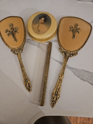 VINTAGE VANITY MIRROR, BRUSH, COMB, POWDER DISH. VINTAGE VANITY MIRROR, BRUSH, COMB, POWDER DISH.