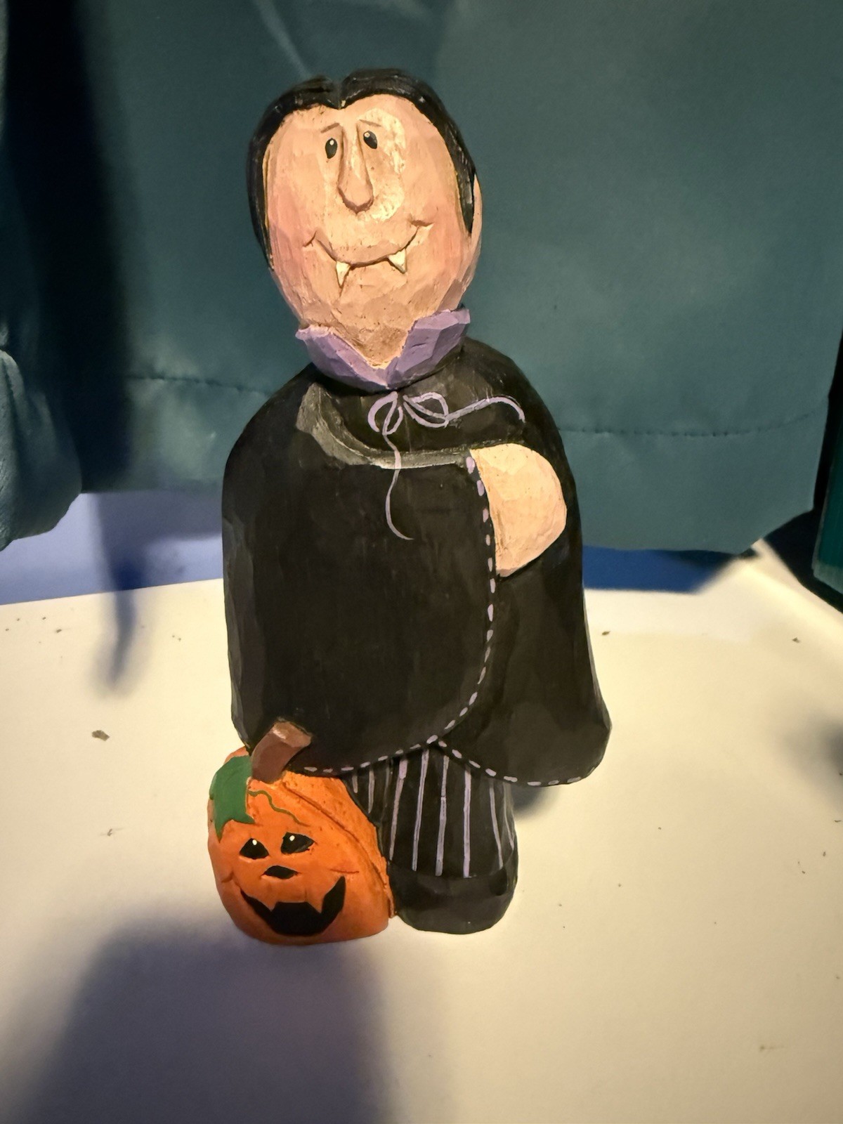 Eddie Walker Midwest Cannon Falls Dracula Pumpkin Halloween Figurine