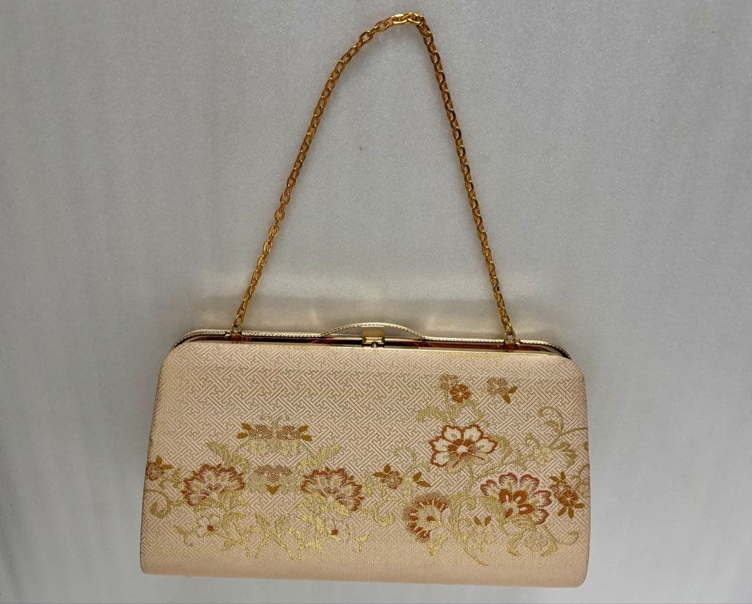 Japanese Style Gold Floral Pattern Bag with Chain Japanese Style Gold Floral Pattern Bag with Chain