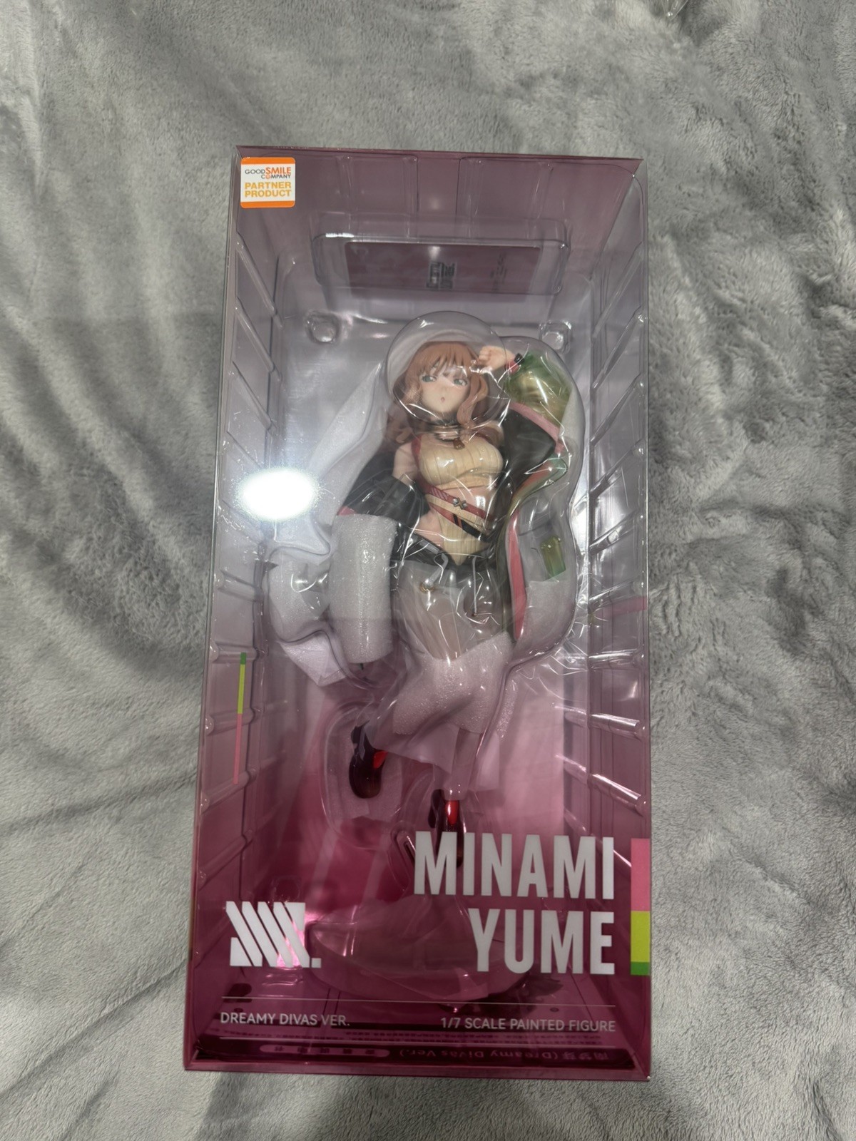 Solarain Gridman Universe Yume Minami Dreamy Divas Ver. 1/7 Figure BONUS PLUSHIE