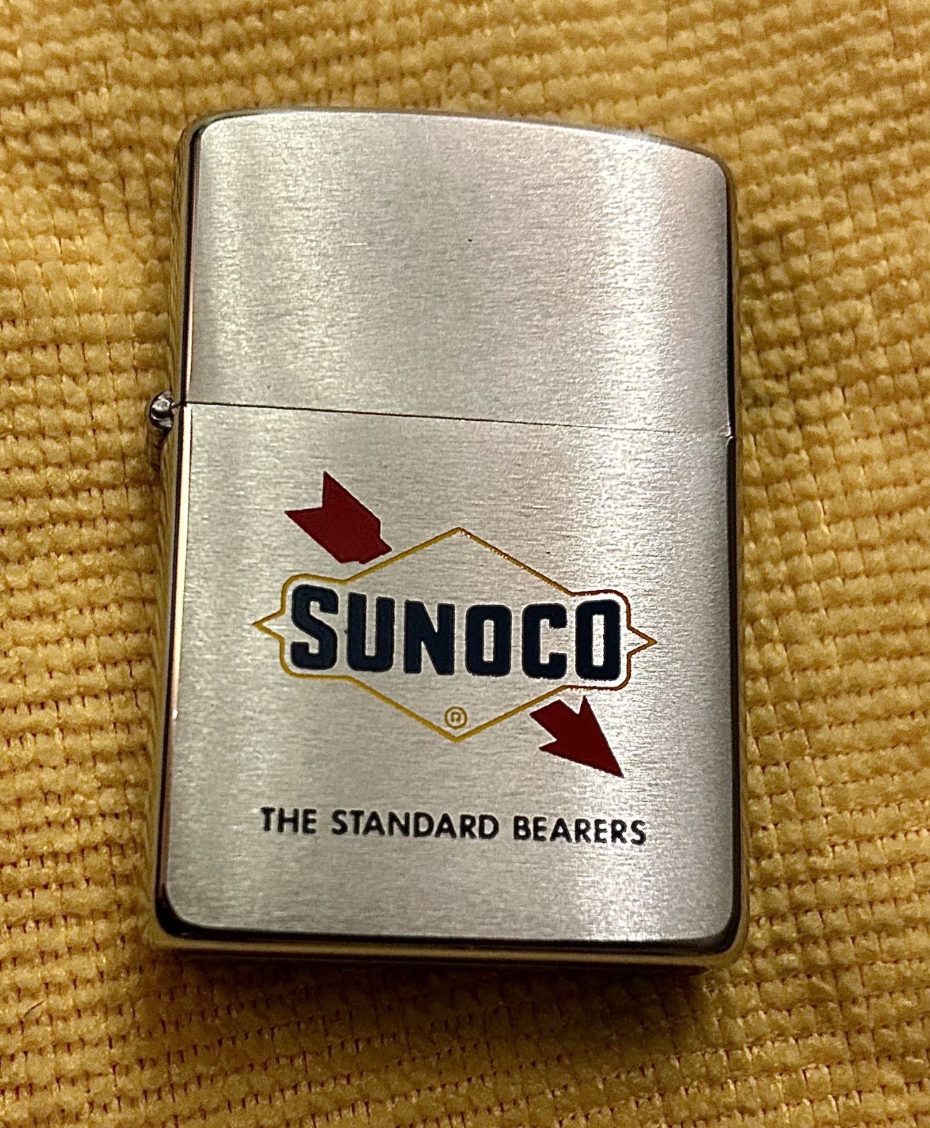 1969 Zippo Sunoco The Standard Bearers Advertising Lighter Unfired Vintage