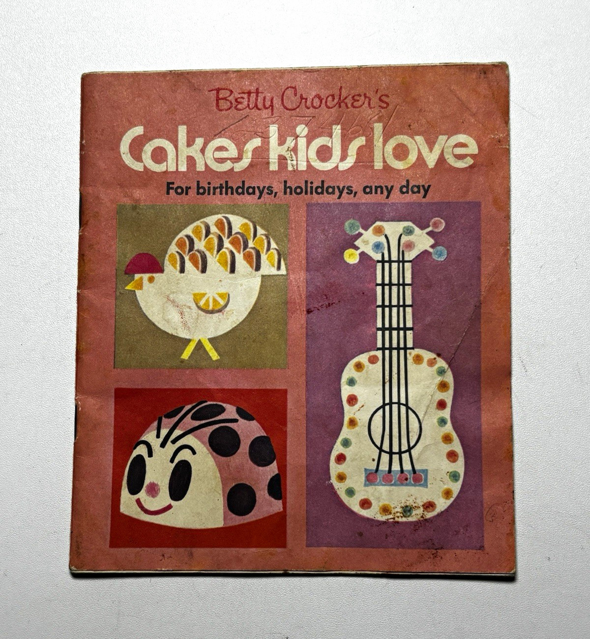 VTG 1969 Betty Crocker Cakes Kids Love Recipe Booklet Bill Sayles Golden Press