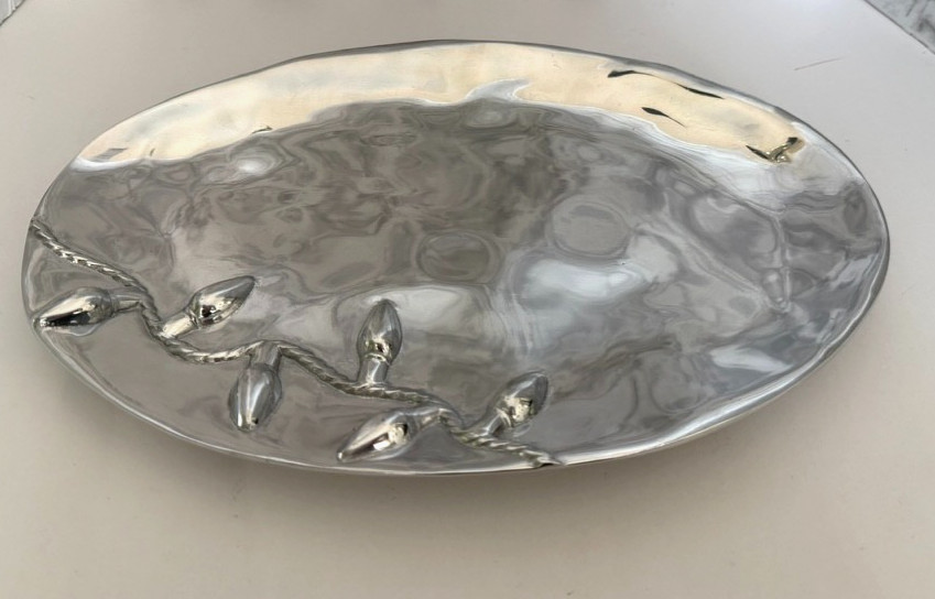 MARIPOSA Christmas String Lights Oval Platter 13x9 Silver Serving Tray Aluminum