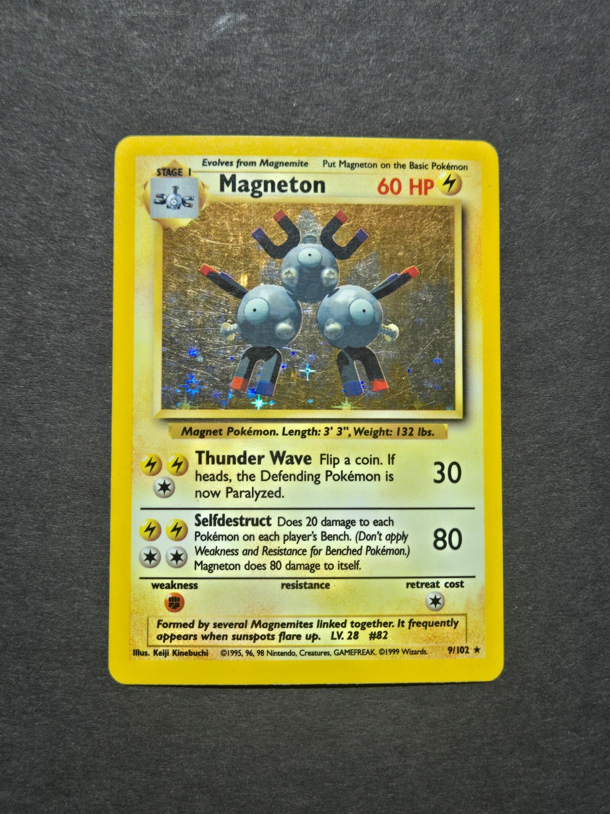 Pokemon MAGNETON 9/102 - BASE SET UNLIMITED HOLO RARE - MP/LP