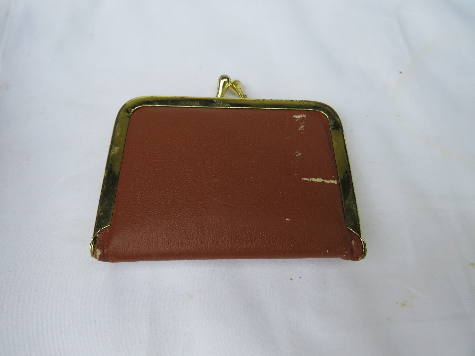 VINTAGE MCM TRAVEL SEWING KIT in Brown LEATHER COIN SNAP PURSE w/ GOLD FRAME VINTAGE MCM TRAVEL SEWING KIT in Brown LEATHER COIN SNAP PURSE w/ GOLD FRAME