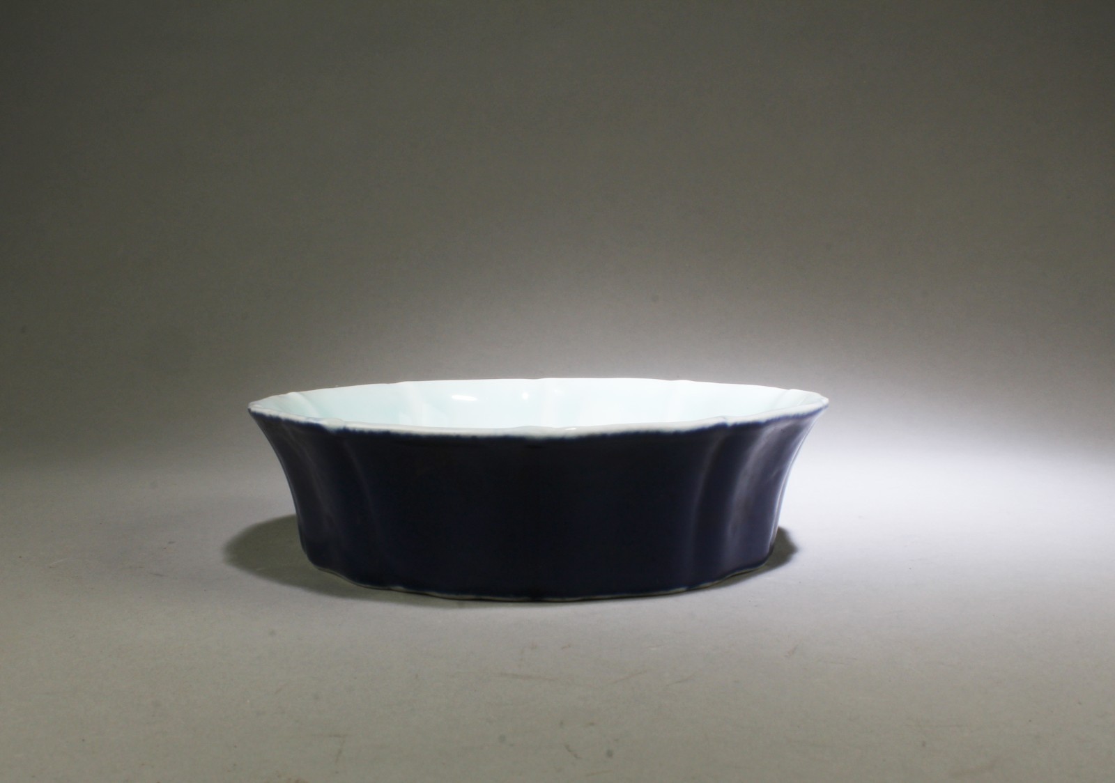 A Porcelain Brushpot. \'YongLe\' mark