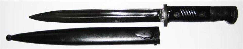 German WWII Mauser Kar K98 Bakelite Grip Reproduction Bayonet w/ Scabbard