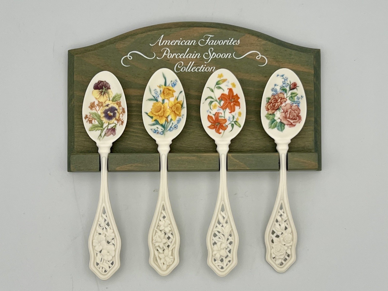 Avon Cottage Core Porcelain Spoon Collection Floral W/Holder & Original Boxes ￼